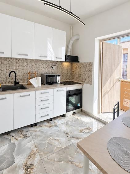 Apartament cu 2 camere decomandat, mobilat în Băneasa