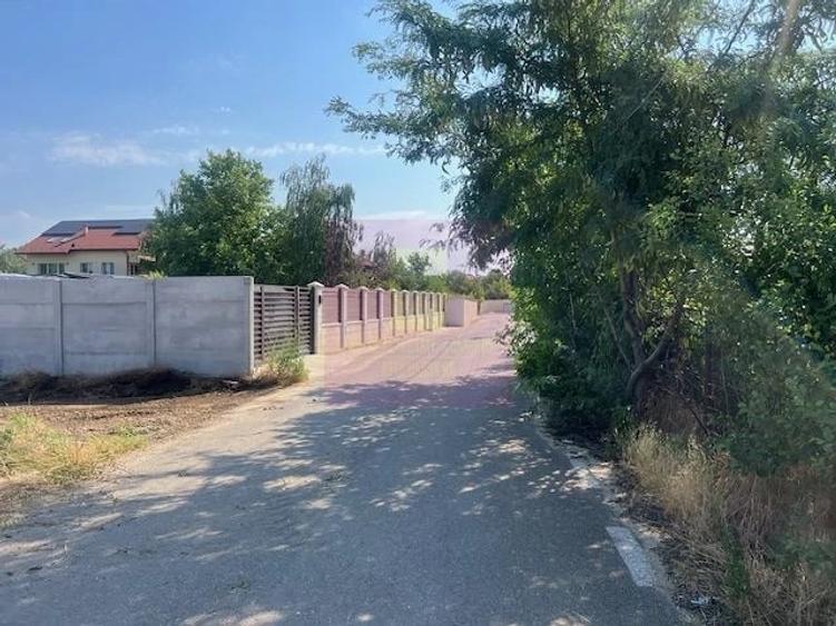 Teren de 1000 mp, în Clinceni