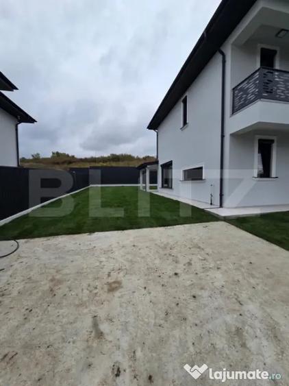 Casă cu 4 camere cu Teren 495 Mp în Vișani