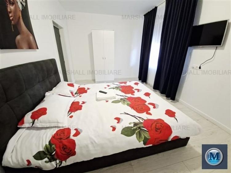 Apartament cu 3 camere decomandat în Sud