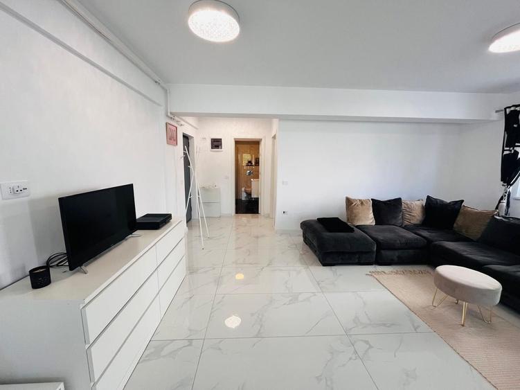 Apartament cu 2 camere semidecomandat, mobilat în Cârcea