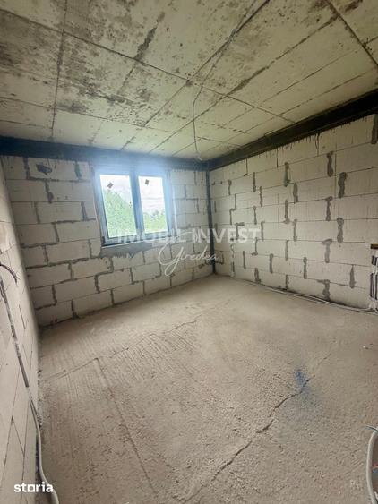Apartament cu 3 camere în Cetate