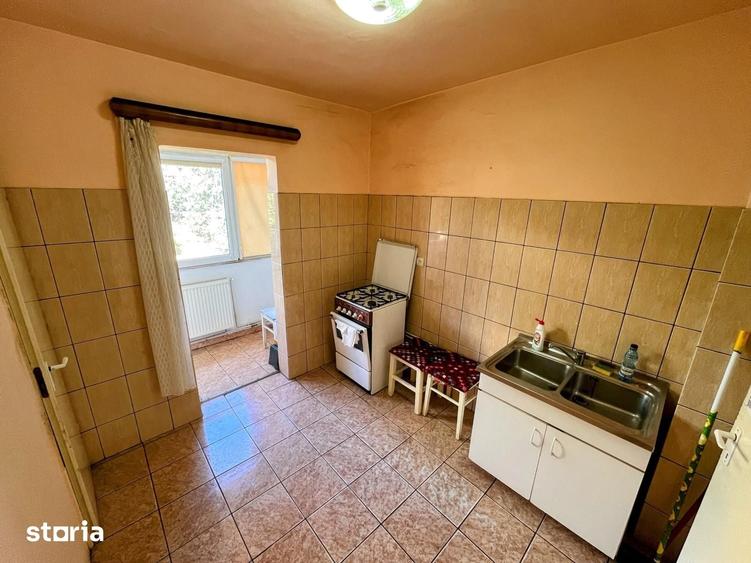 Apartament cu 2 camere decomandat în Vasile Aaron