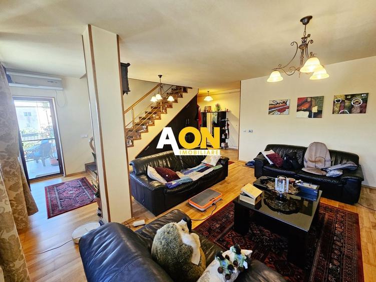 Apartament cu 3 camere decomandat, mobilat în Cetate