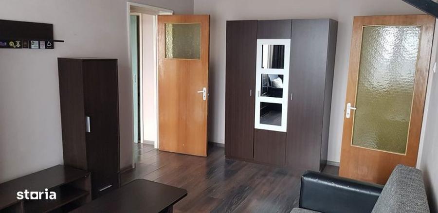 Apartament cu 2 camere semidecomandat în Bucur Obor