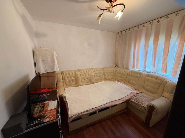 Apartament cu 2 camere decomandat, mobilat în Central