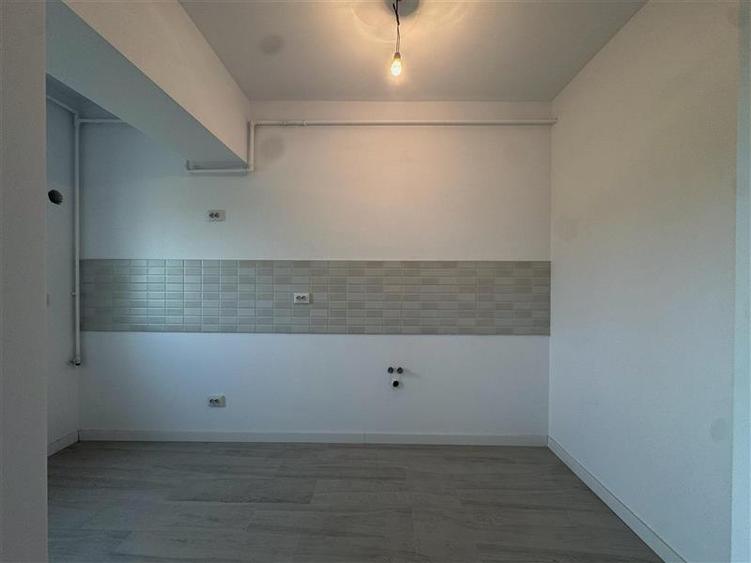 Apartament cu 2 camere semidecomandat în Aeroport