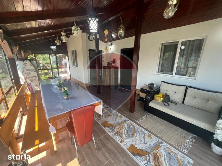Casă cu 2 camere cu Teren 6943 Mp în Gologanu