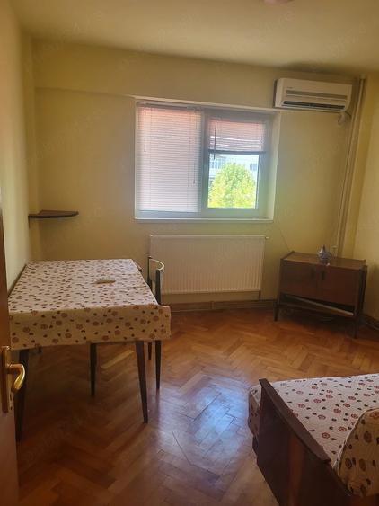 Apartament cu 2 camere decomandat în Pucioasa