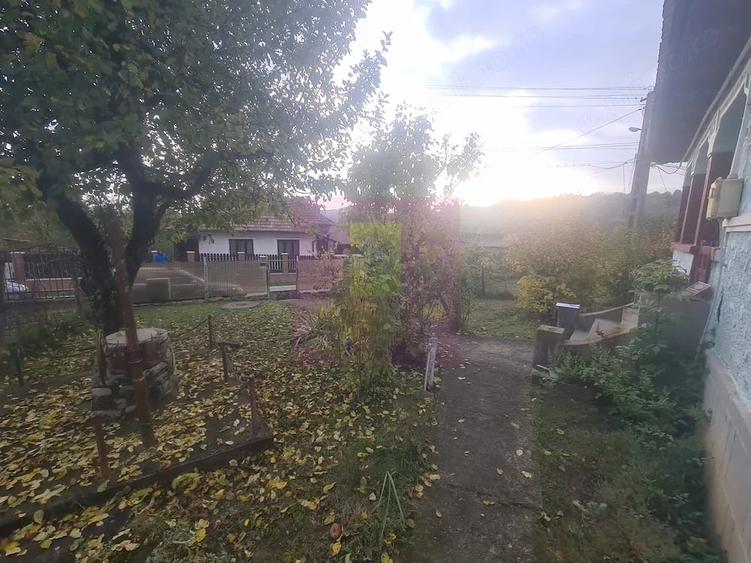 Casă cu 3 camere cu Teren 3410 Mp în Aluniș
