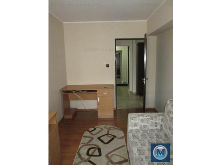 Apartament cu 3 camere decomandat, mobilat în Ultracentral