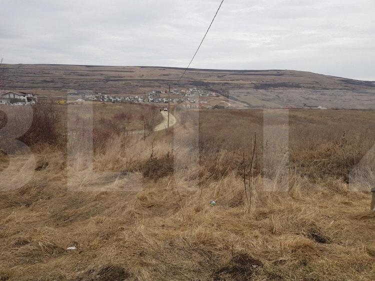 Teren Construcții intravilan de 2409 mp, în Iris