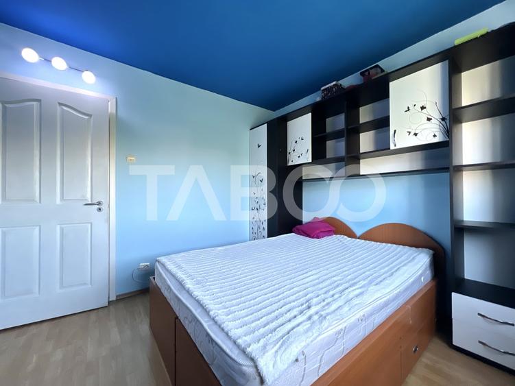 Apartament cu 3 camere semidecomandat, mobilat în Mănăștur