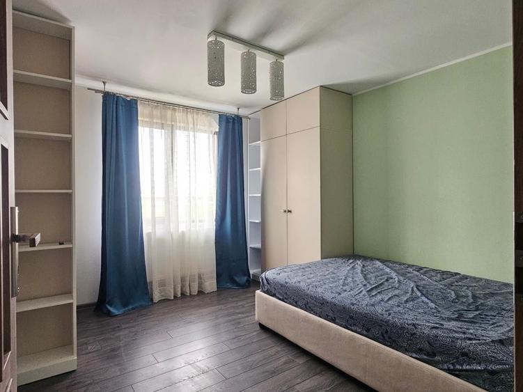 Duplex cu 5 camere cu Canalizare în Vest