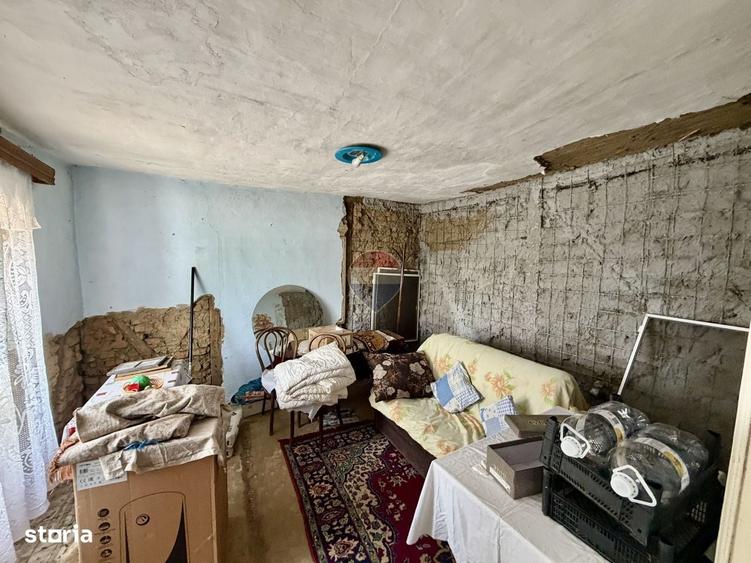 Casă cu 3 camere în Câmpineanca