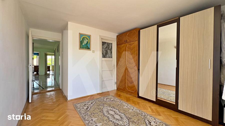 Casă cu 6 camere cu Teren 515 Mp în Terezian