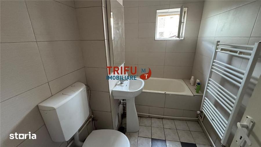 Apartament cu 2 camere semidecomandat în Cetate
