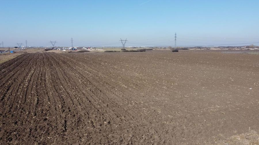 Teren Construcții intravilan de 4900 mp, în Nord