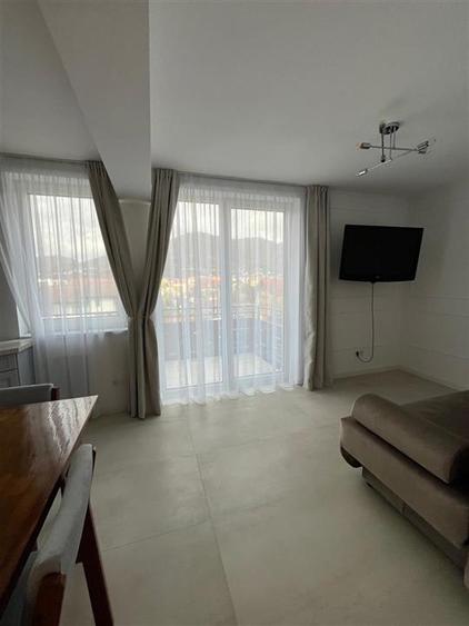 Apartament cu 2 camere decomandat în Exterior Vest