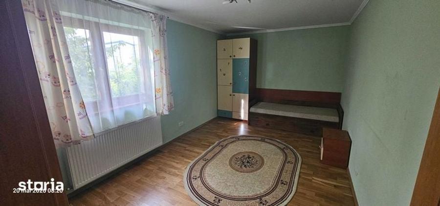 Casă cu 4 camere cu Teren 225 Mp în Bărcănești