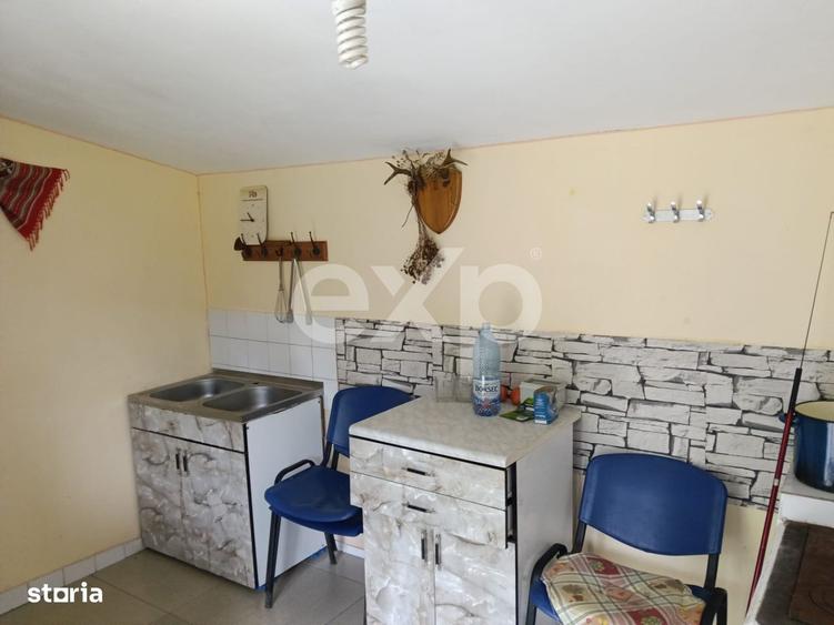 Casă cu 3 camere în Pădureți