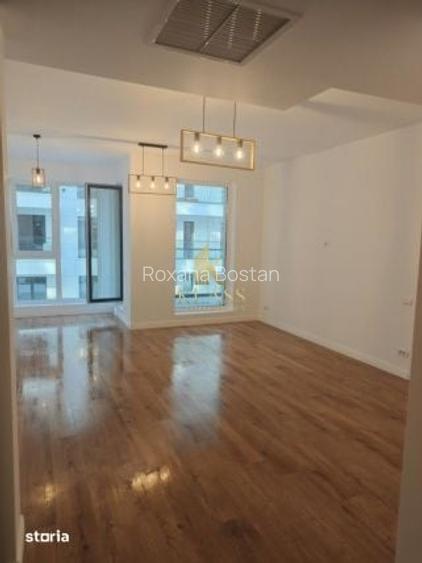 Spatiu birou 2 camere | MTM Pipera Lake | Loc de parcare | Balcon |