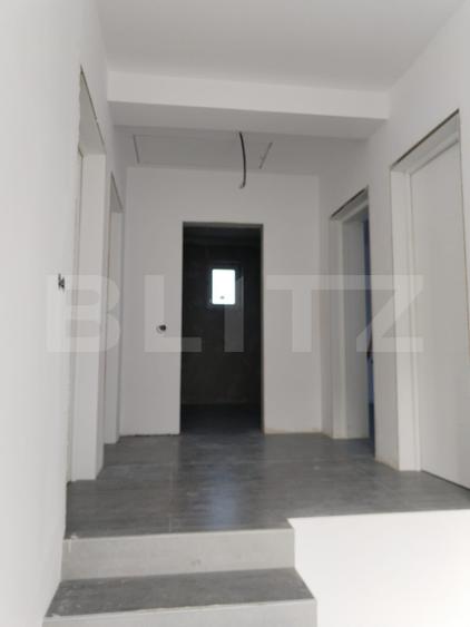 Casă individuală cu 5 camere cu Garaj în Apahida