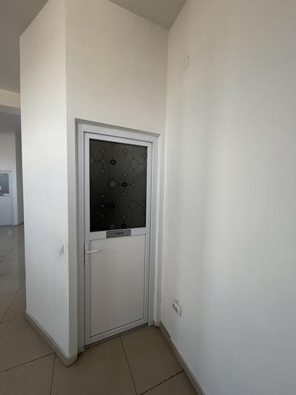 Spațiu comercial, de 200 mp, în Central