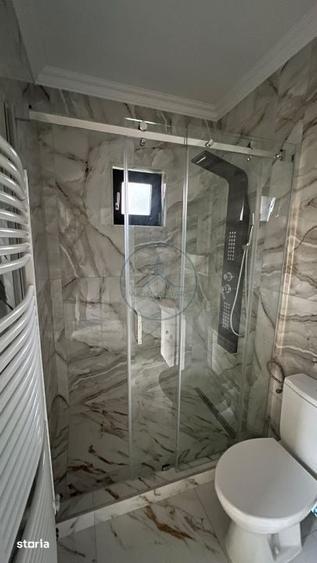 Casă cu 5 camere cu Teren 1000 Mp în Central