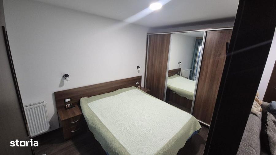 Apartament cu 3 camere semidecomandat, mobilat în Dămăroaia