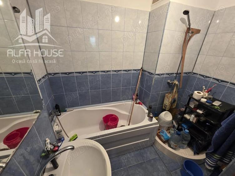 Apartament cu 3 camere decomandat în Govândari