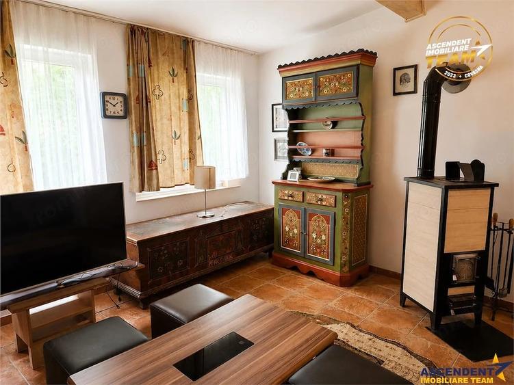 Casă cu Teren 2200 Mp în Băcel
