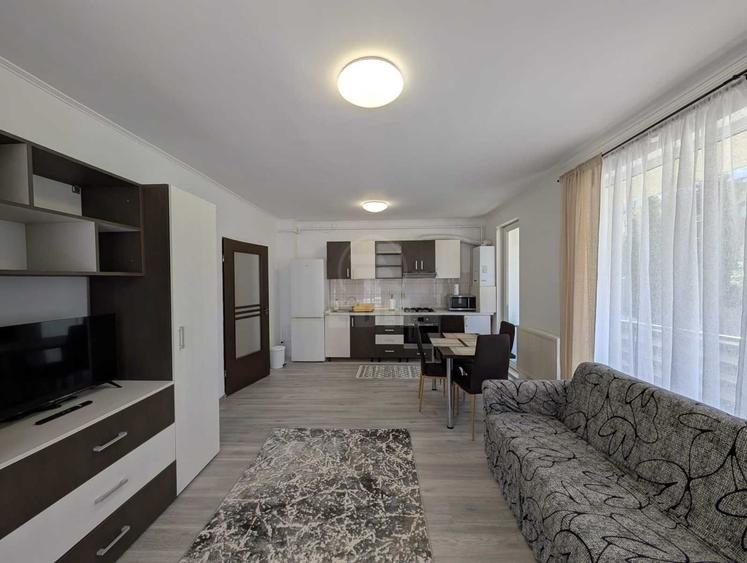 Apartament cu 2 camere decomandat în Florești