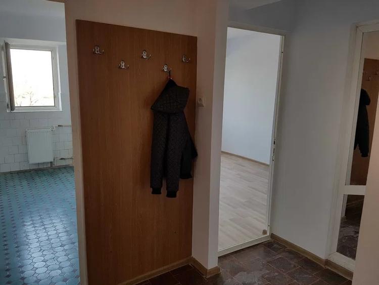 Apartament cu 2 camere decomandat în Pelican