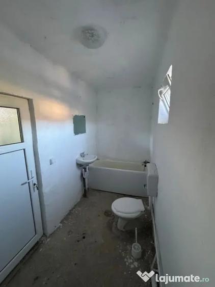 Casă cu 1 camere cu Teren 420 Mp în Tăuții de Sus