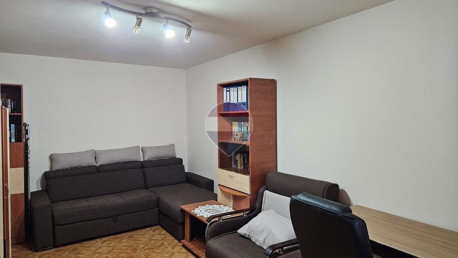 Apartament cu 2 camere decomandat, mobilat în Ghencea
