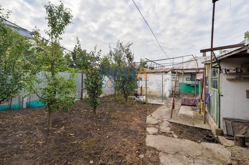 Casă individuală cu 3 camere cu Canalizare în Nord