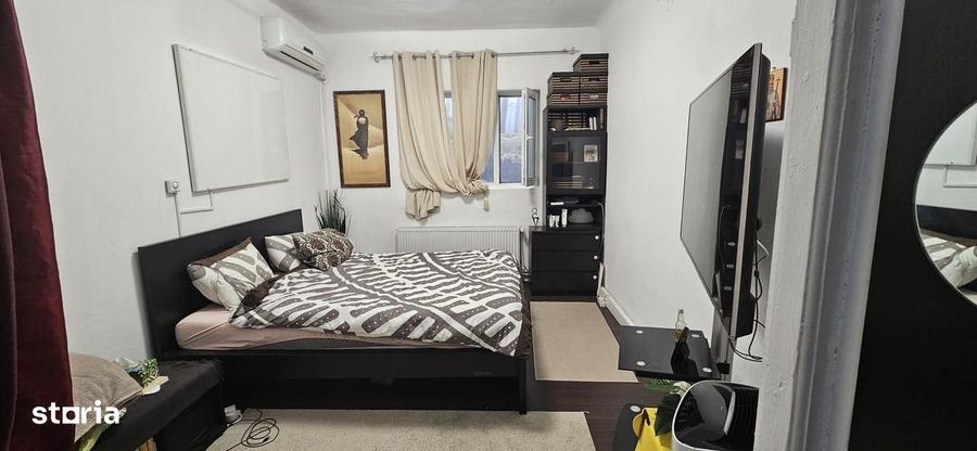 Casă cu 4 camere cu Teren 392 Mp în 1 Mai