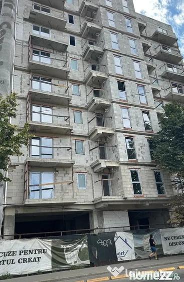 Apartament cu 3 camere decomandat în Abator