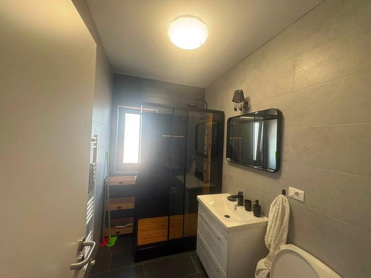 Apartament cu 2 camere decomandat în Sânpetru
