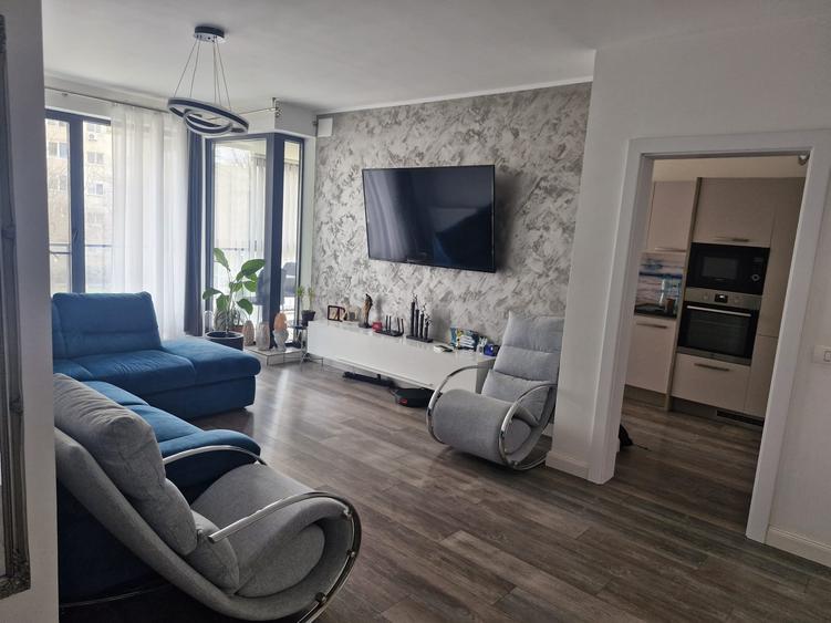 Apartament cu 2 camere, mobilat în Tomis Nord