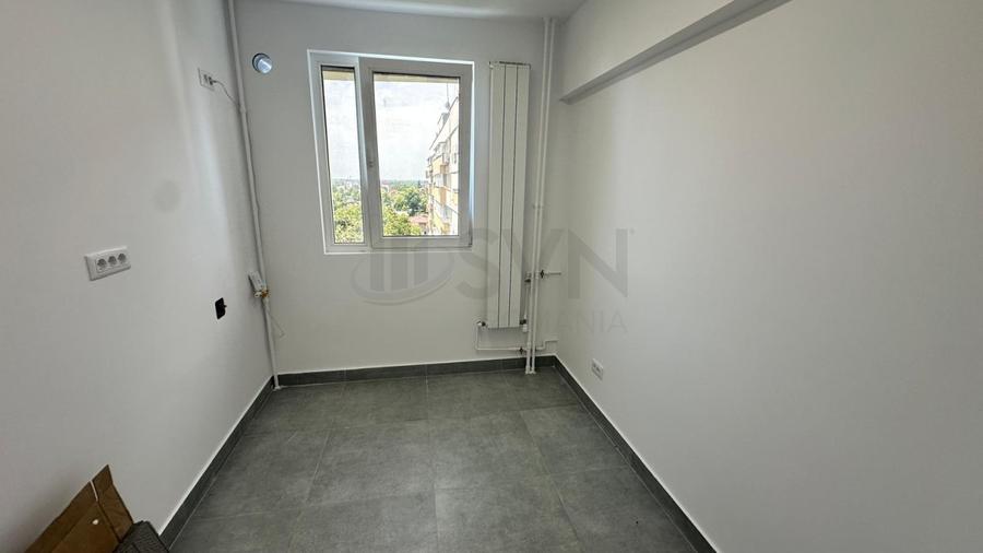 Apartament cu 3 camere semidecomandat în Bucureștii Noi