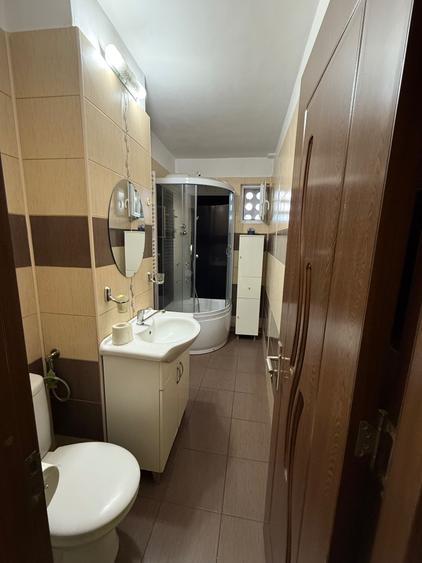 Apartament cu 2 camere decomandat în 7 Noiembrie