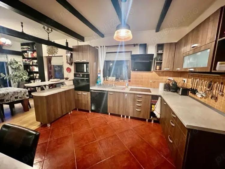 Casă cu 3 camere cu Teren 700 Mp în Corunca