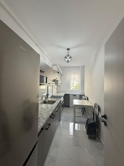Apartament cu 2 camere decomandat în Militari