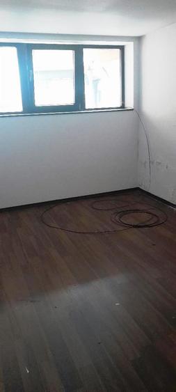 Casă cu 7 camere cu Canalizare în Calea Călărașilor