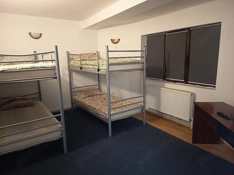 Casă cu 7 camere cu Teren 300 Mp în Nord