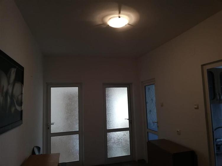 Apartament cu 2 camere decomandat, mobilat în Ultracentral