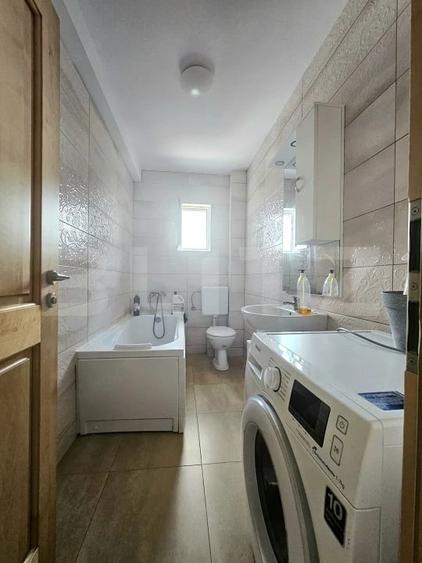 Apartament cu 3 camere decomandat în Chișoda