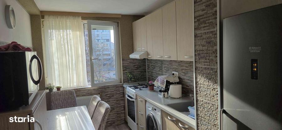 Apartament cu 2 camere semidecomandat în Titan